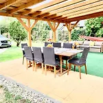 Szarszo With 3 And Private Beach, Private Parking
