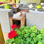 Szarszo With 3 And Private Beach, Private Parking * Balatonszarszo