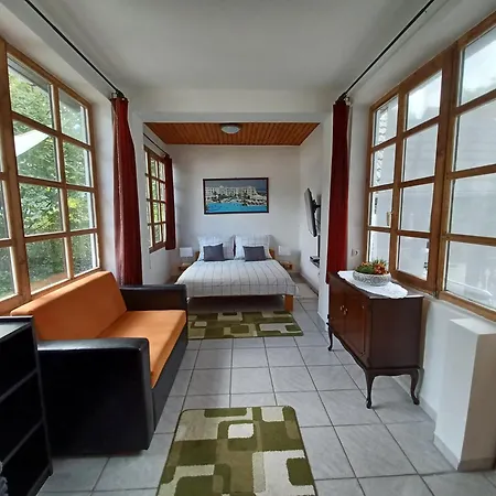 Szarszo With 3 And Private Beach, Private Parking Дом отдыха Балатонсарсо