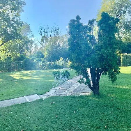 Szarszo With 3 And Private Beach, Private Parking * Балатонсарсо