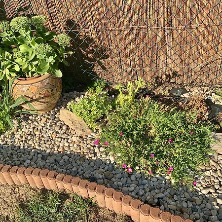 別荘 Szarszo With 3 And Private Beach, Private Parking バラトンサールソー