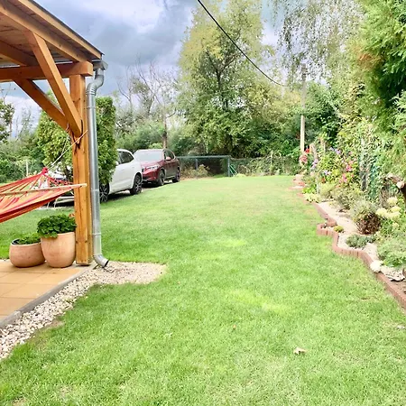 Σπίτι διακοπών Szarszo With 3 And Private Beach, Private Parking Balatonszarszo