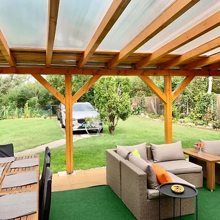 Szarszo With 3 And Private Beach, Private Parking Balatonszarszo