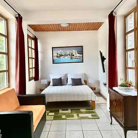 Szarszo With 3 And Private Beach, Private Parking Дом отдыха Балатонсарсо