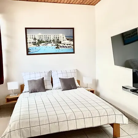 Szarszo With 3 And Private Beach, Private Parking Nyaraló