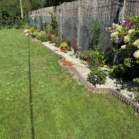 別荘 Szarszo With 3 And Private Beach, Private Parking バラトンサールソー