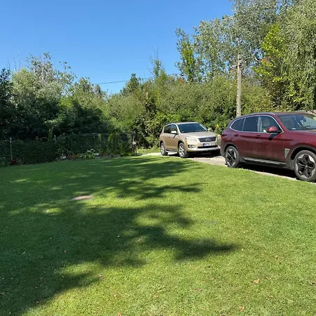 Szarszo With 3 And Private Beach, Private Parking * Balatonszarszo