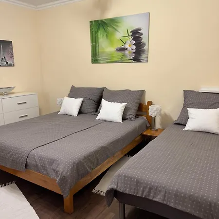 別荘 Szarszo With 3 And Private Beach, Private Parking *