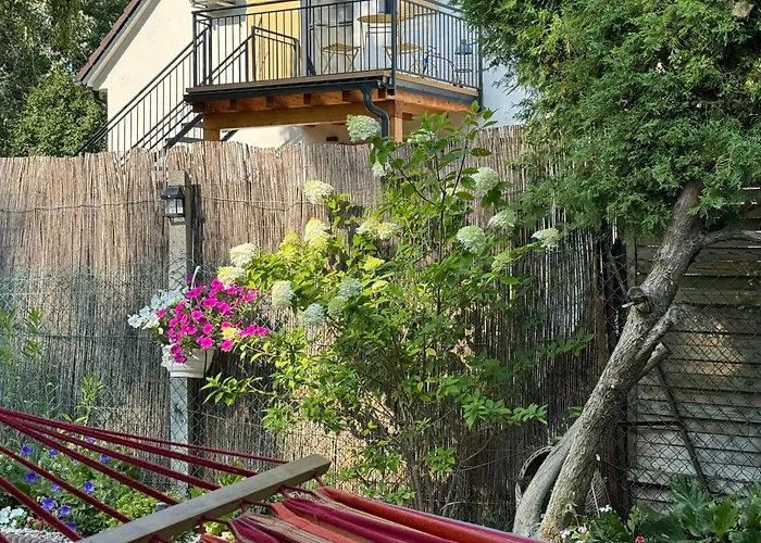 Szarszo With 3 And Private Beach, Private Parking Balatonszarszo