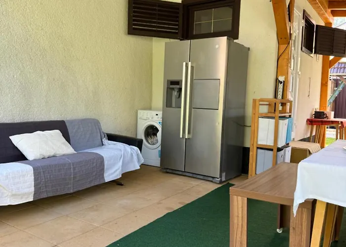 Szarszo With 3 And Private Beach, Private Parking Casa vacanze *