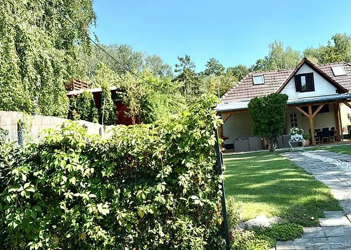 Szarszo With 3 And Private Beach, Private Parking * Balatonszarszo